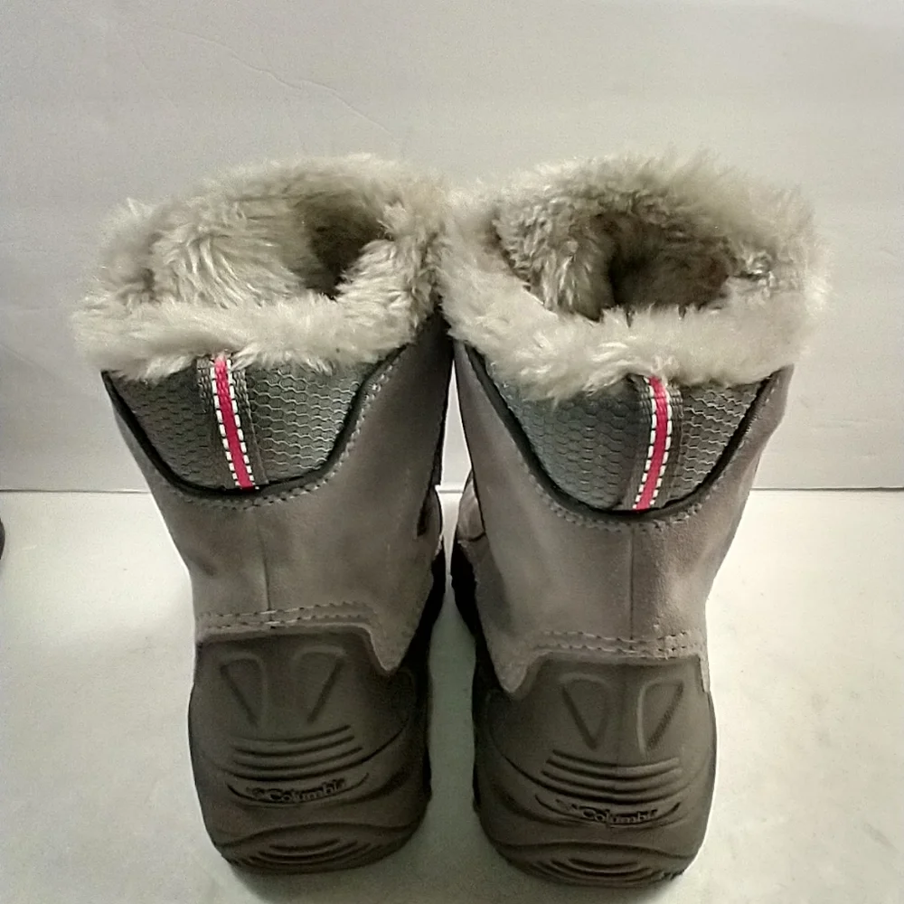 Columbia 100 Grams Waterproof Insulated Boots Girl's sz 3. - Picture 4 of 9